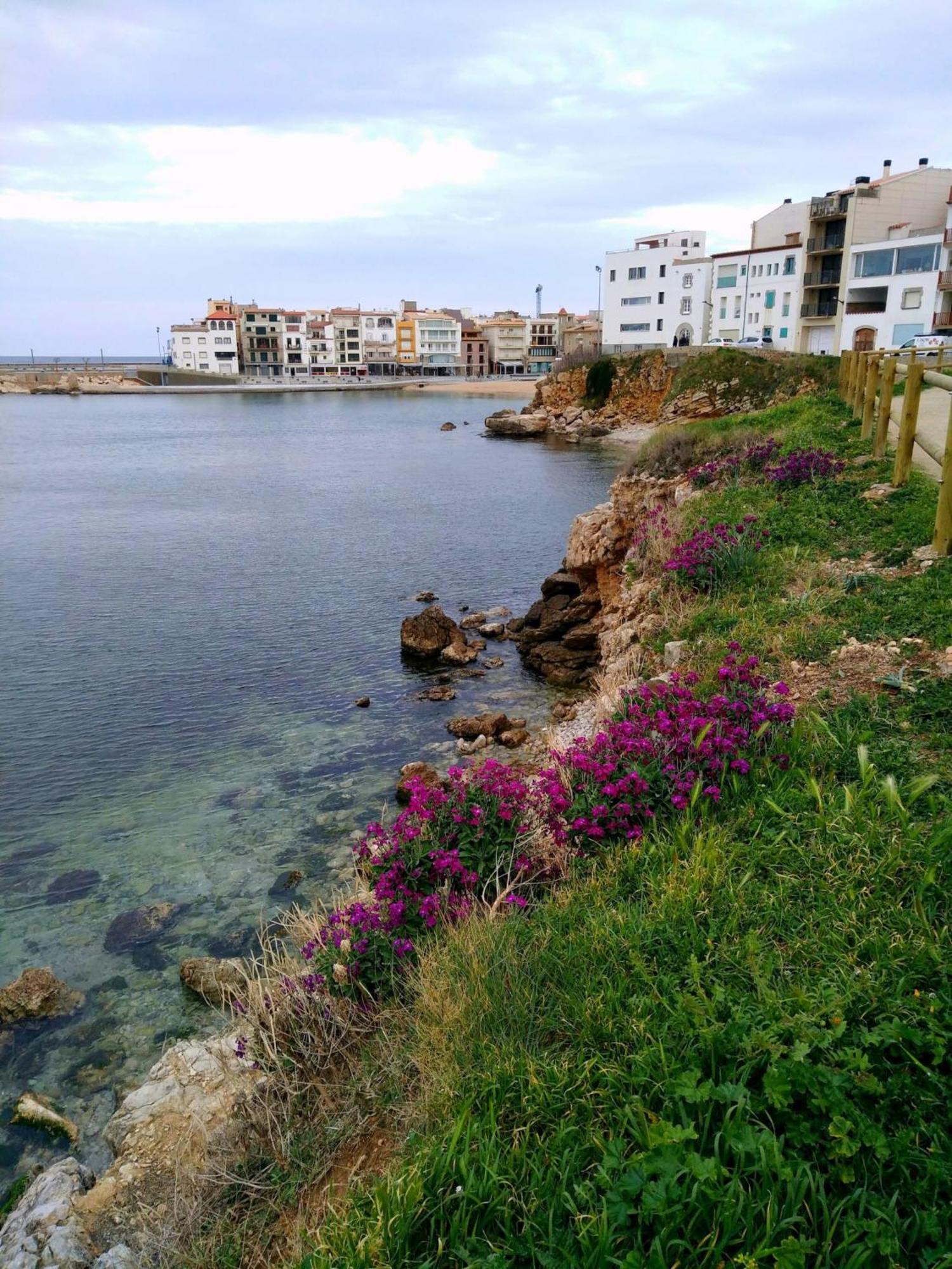 شقة Passeig Del Mar L' Escala المظهر الخارجي الصورة