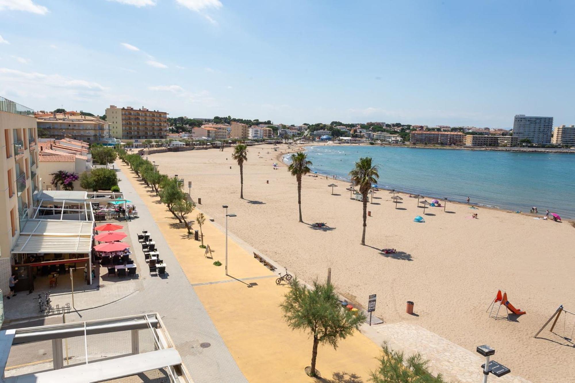 شقة Passeig Del Mar L' Escala المظهر الخارجي الصورة